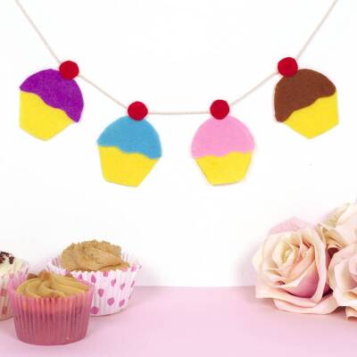 Cupcake Bunting craft activity