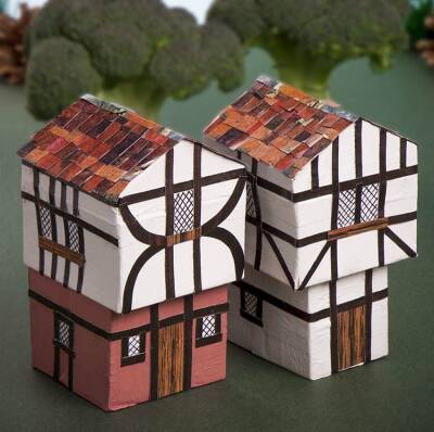 Tudor House craft activity
