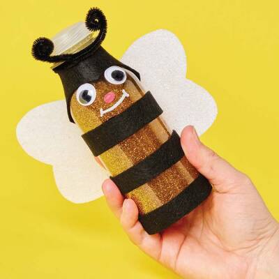 Bumblebee Sensory Bottle craft activity