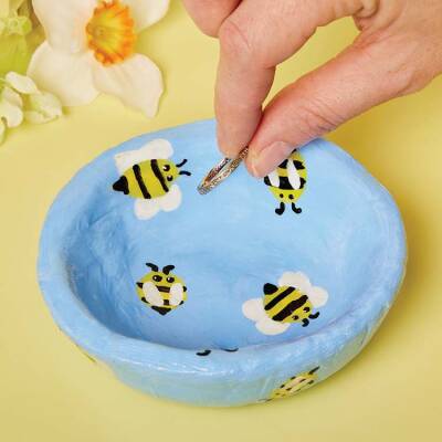 Fingerprint Bee Clay Trinket Dish craft activity
