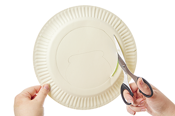 Pot of Gold Paper Plate Threading step image