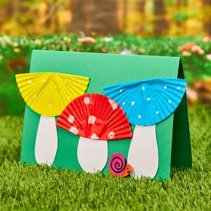 Cupcake Case Toadstool Card craft activity