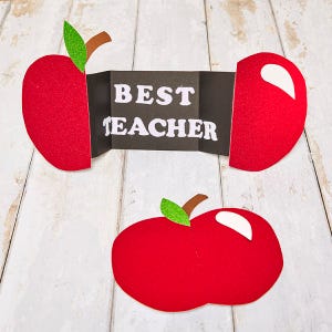 Best Teacher Apple Card craft activity
